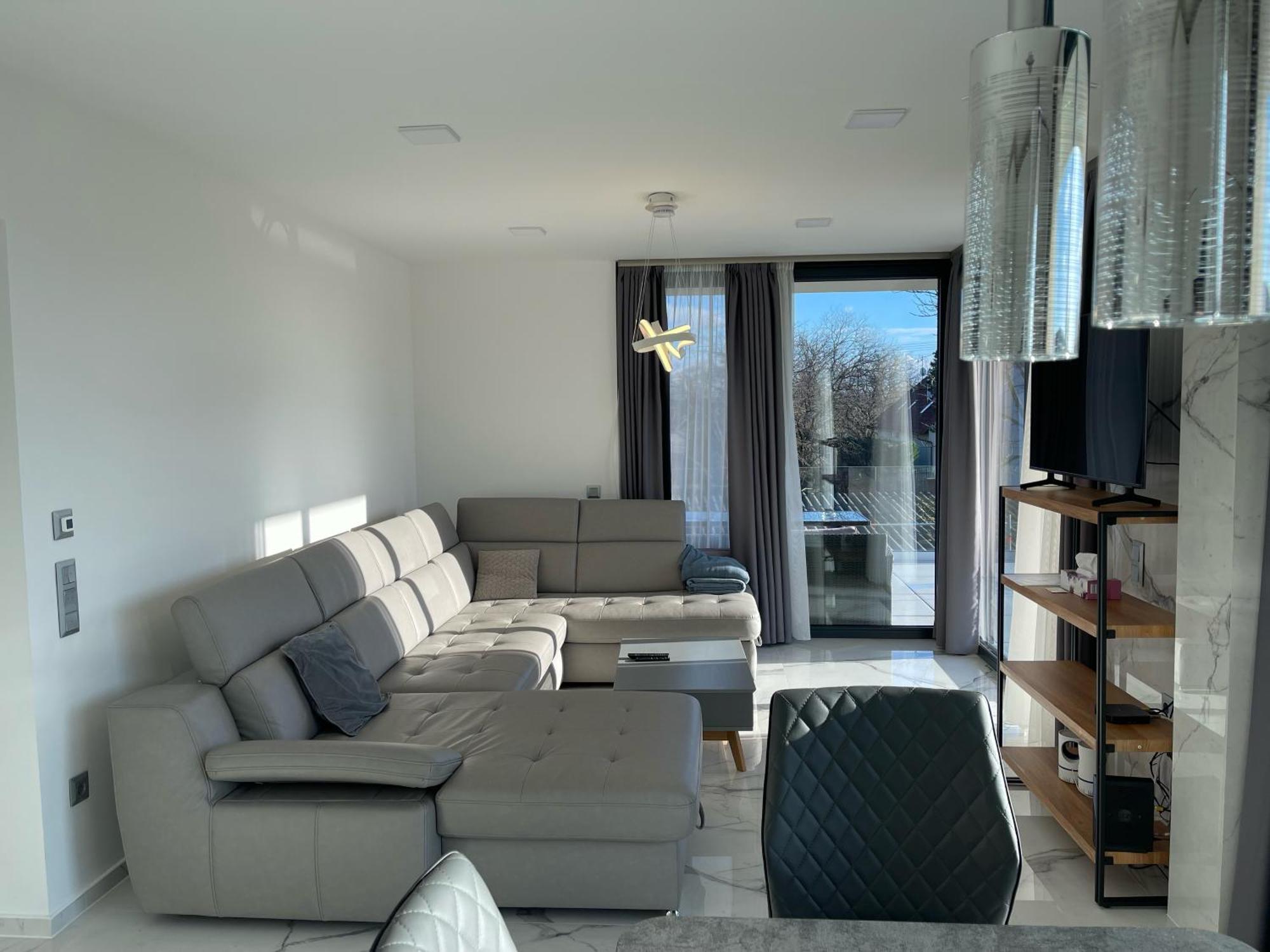 Luxury In Balatonalmadi, Almadi Lux Ii - Crystal White Apartment