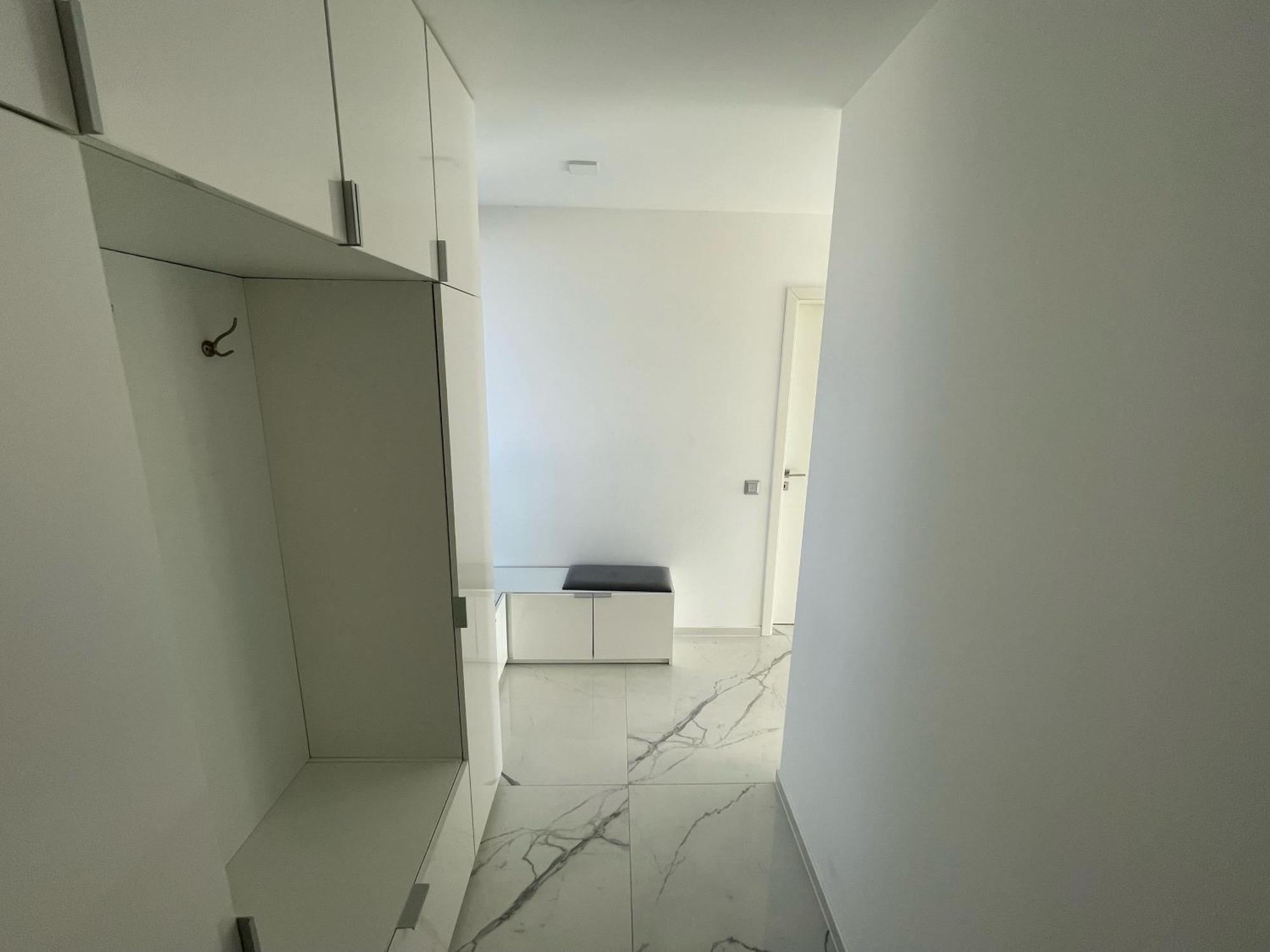 Luxury In Balatonalmadi, Almadi Lux Ii - Crystal White * Balatonalmadi