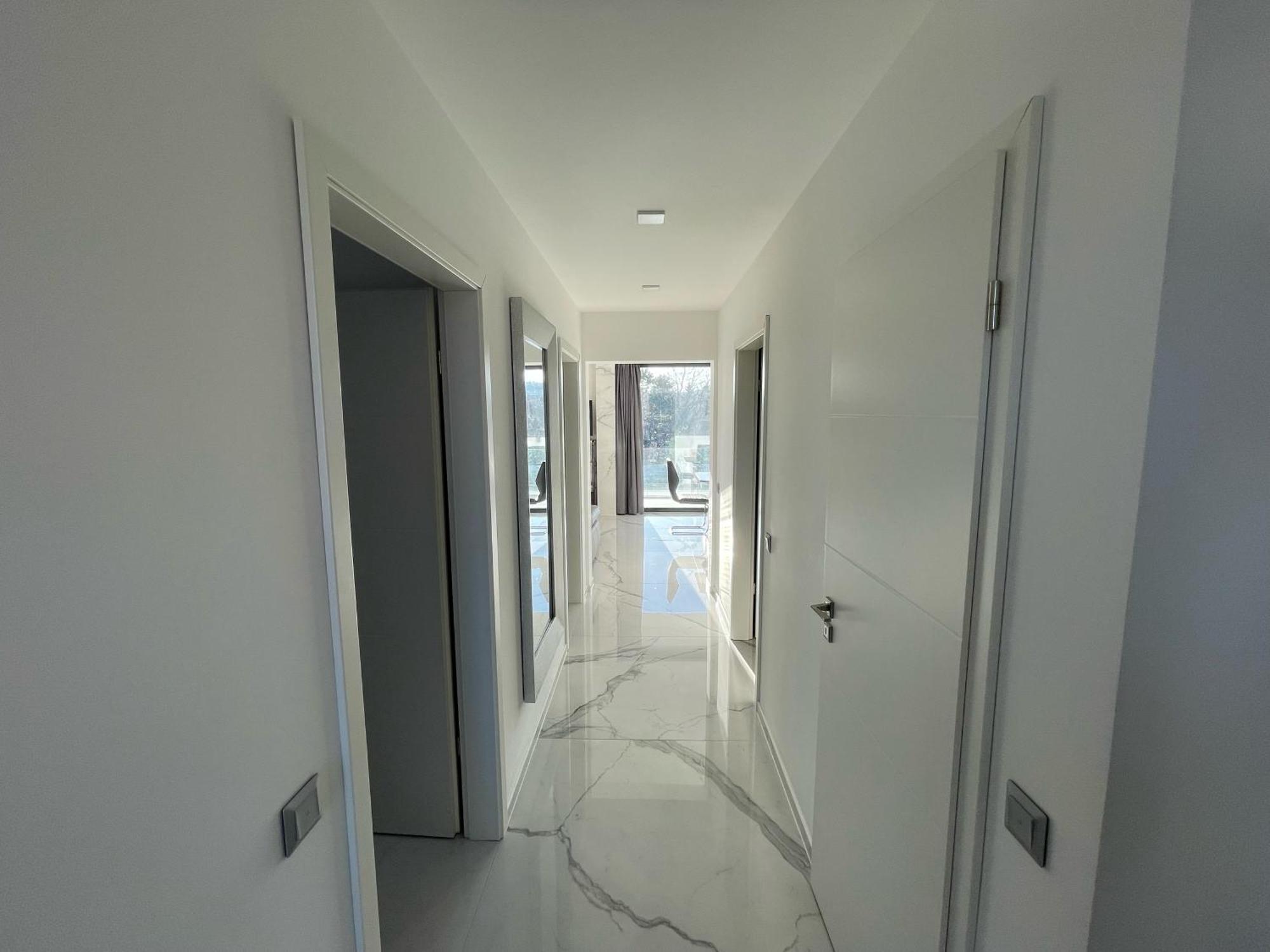 Luxury In Balatonalmadi, Almadi Lux Ii - Crystal White